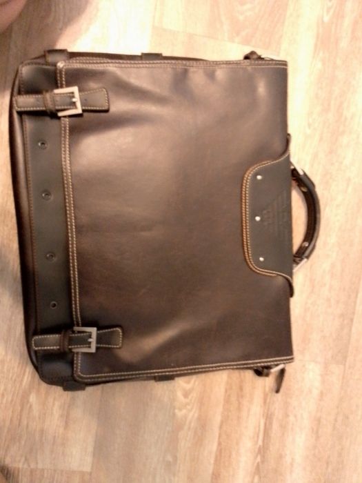 Продам сумку/портфель шкіряну GA