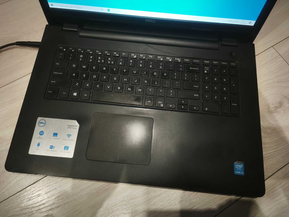 Laptop Dell 17 5000 na części i3 p26e 17 cali