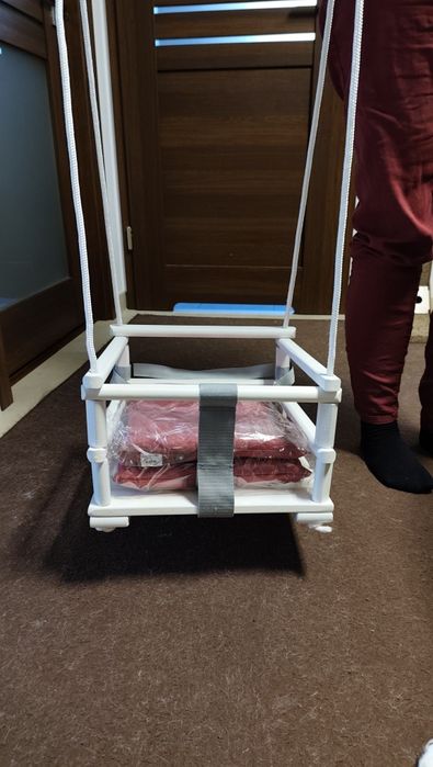 Huśtawka dla dziecka sufitowa, drewniana, piękna