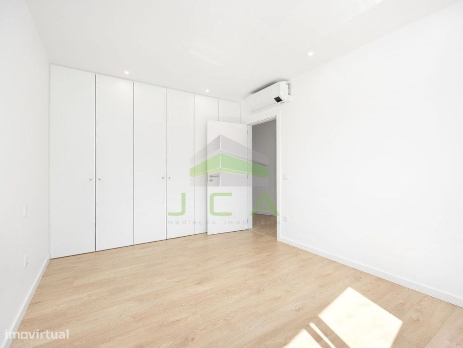 Apartamento T2 semi-novo
