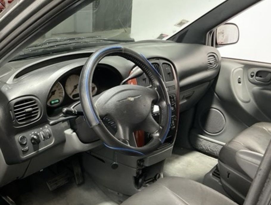 Chrysler Grand Voyager 2.8 CRD ATX SE 150cv - 7 lug- cxauto - Nacional