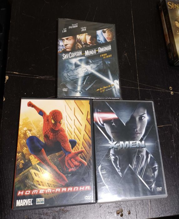 3 DVDs super heróis = 5€