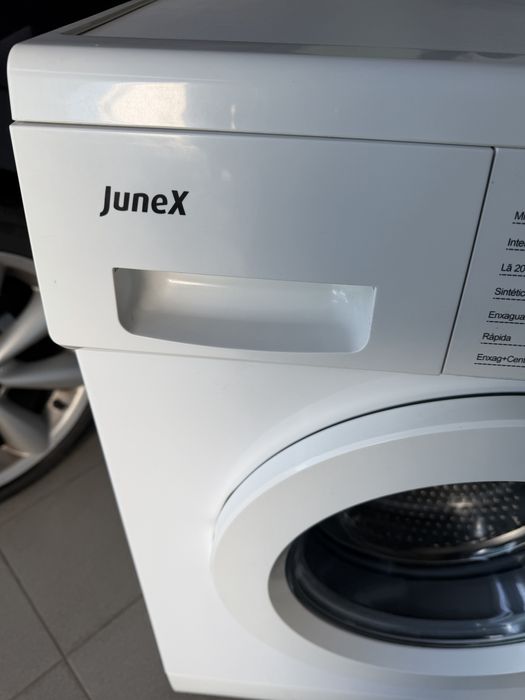 Maquina Roupa Junex muito bom estado como nova