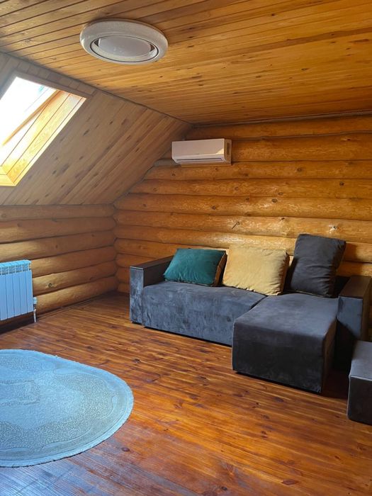 101/1 Дом со сруба с бассейном и баней