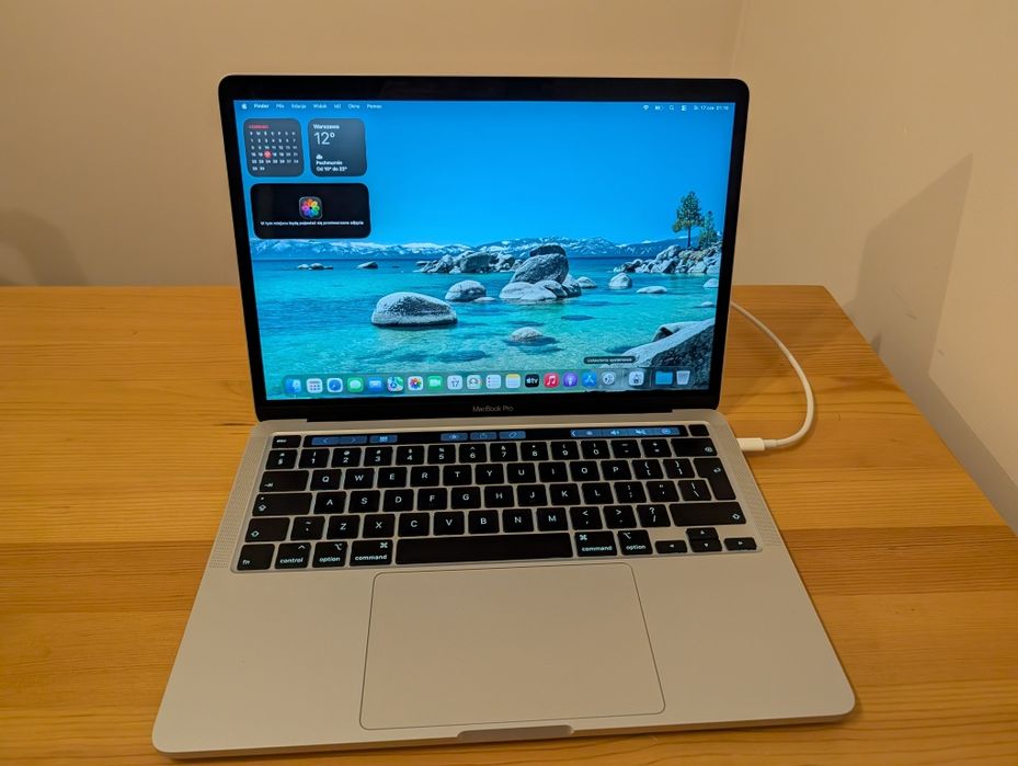 MacBook Pro 2020 i5 16GB Ram 3TB 500GB
