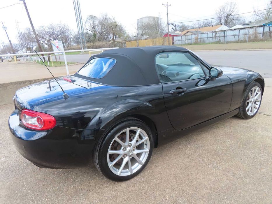 Mazda MX-5      2013