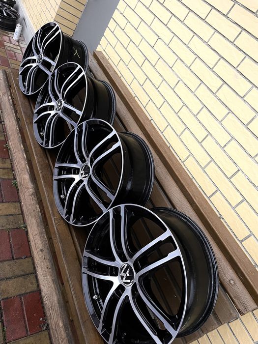 Диски R18 5.112 ET52  фольц гольф кадди тоуран шкода а5 а7 мерседес