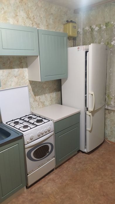 Продам 2-х кімнатну квартиру, центр міста, можно по Є відновленню