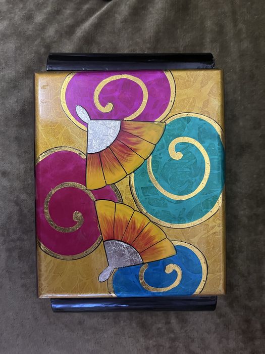 Шкатулка из дерева