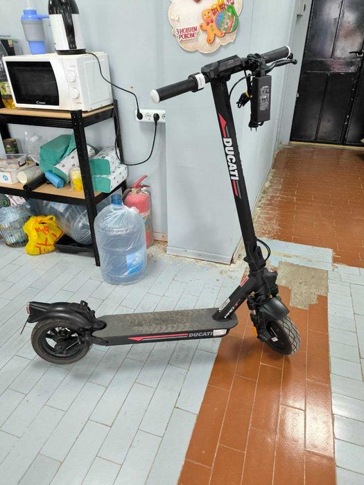Електросамокат Ducati Pro II Evo