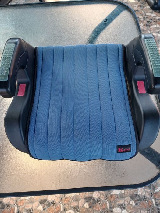 Продам кресло-бустер