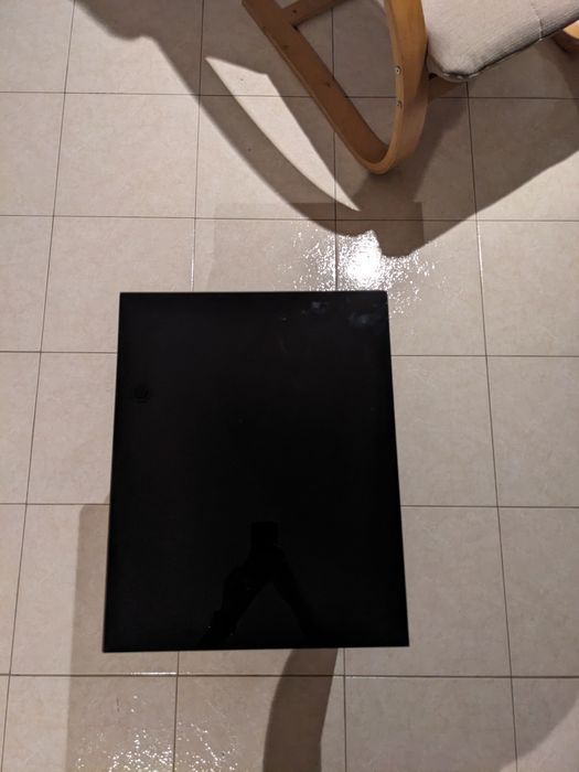 Mesa de apoio de sala - vidro