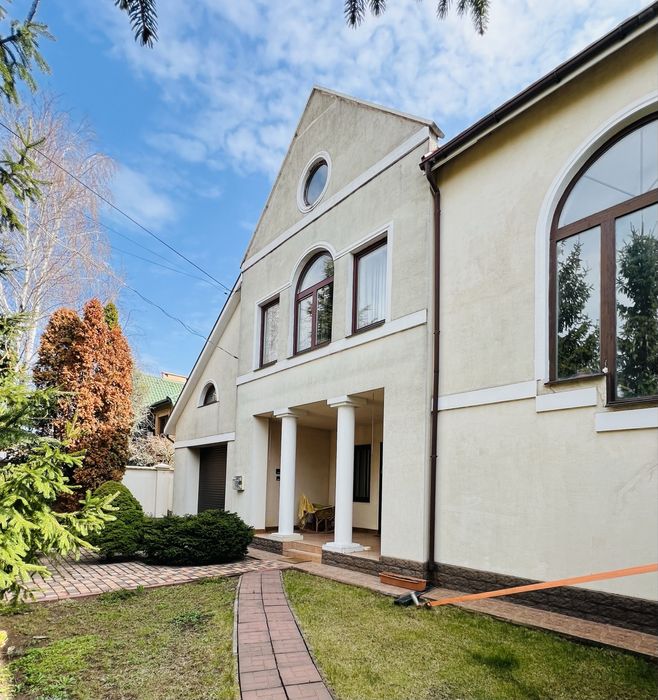 Продаю роскошный дом с видом на море в г. Черноморск.