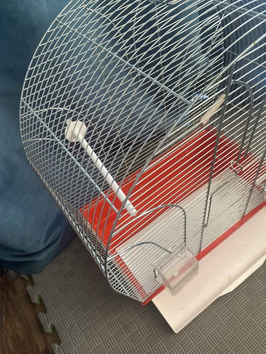 Dzień dobry mam na sprzedaż klatkę dla ptaków