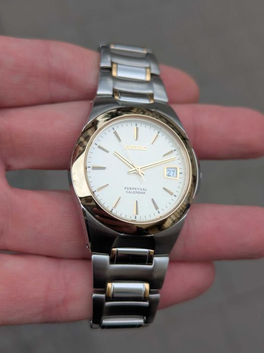 SEIKO Perpetual calendar 8F32-0130