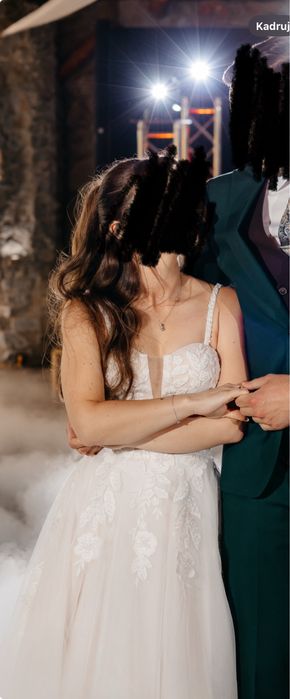 Suknia ślubna i welon Avenue22