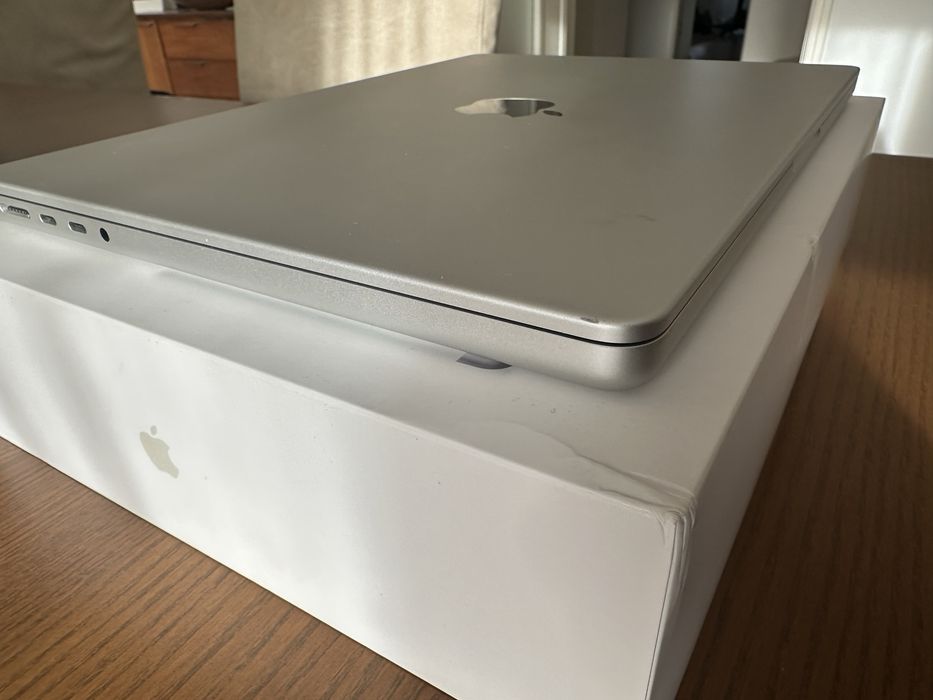Apple MacBook Pro M3 Pro
