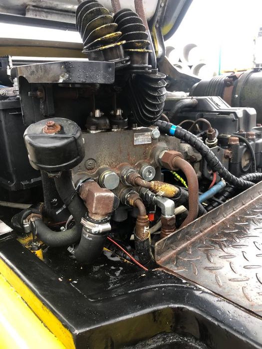 Вилочний навантажувач, кара, погрузчик