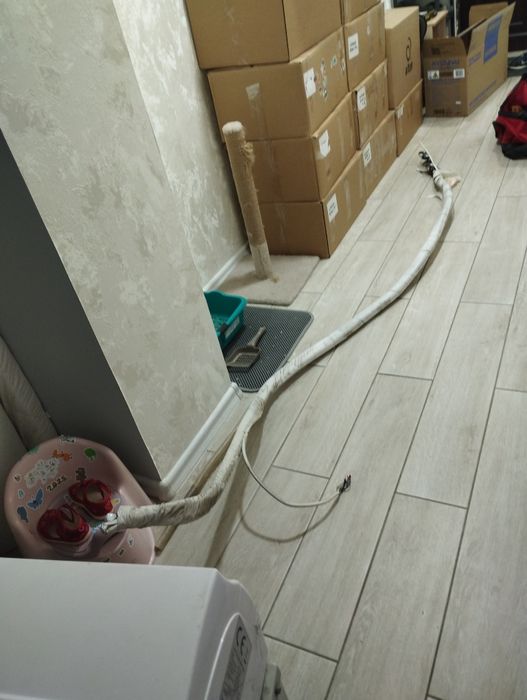 кондиціонер вуличний, Фірми Мідеа