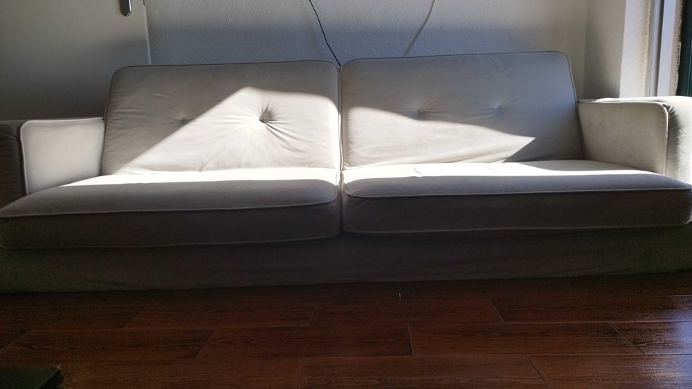 Sofá retrátil que vira cama