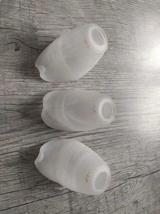 Mały mleczny klosz tulipan x3szt