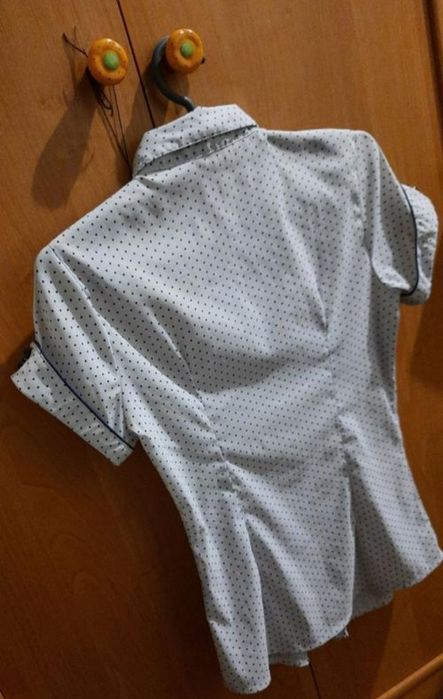 Сорочка шкільна в горошок, з короткий рукавом для дівчат