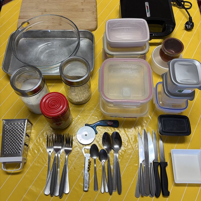 Panelas Talheres itens de cozinha