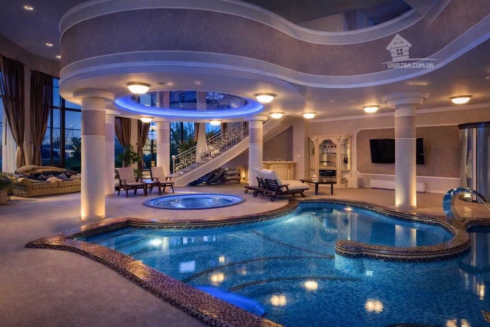 Будинок 950 кв.  VIP- рівня. Сауна, басейн. До 8 осіб.