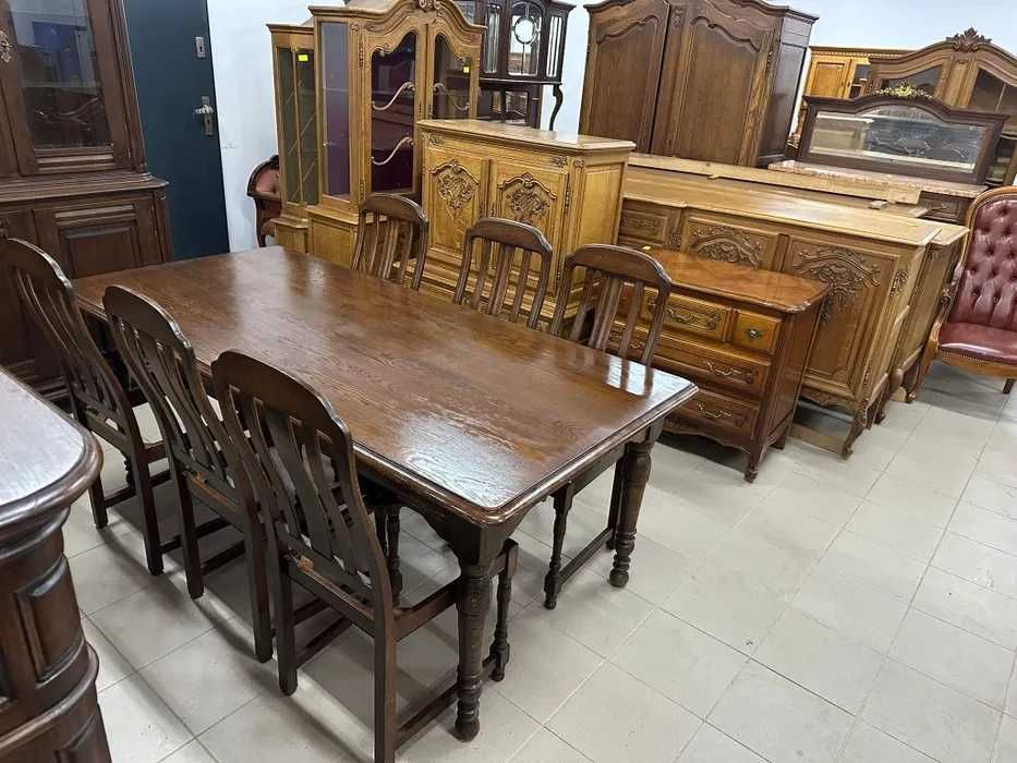 Dębowy zestaw: komoda ,witryna, stół +6 krzeseł. Możliwy transport