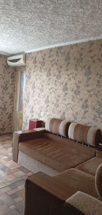 Продам 2х кімнатну квартиру по червоній лінії на 17 кварталі