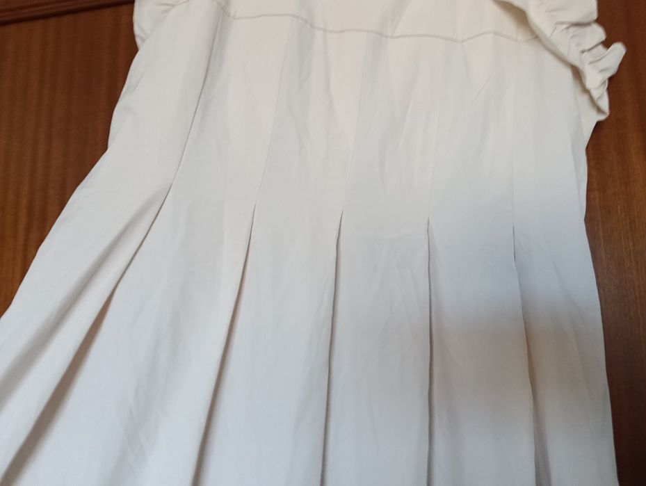 Vestido comprido em bege
