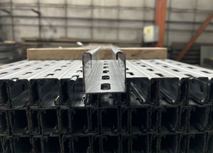 Профіль оцинкований для встановлення сонячних станцій