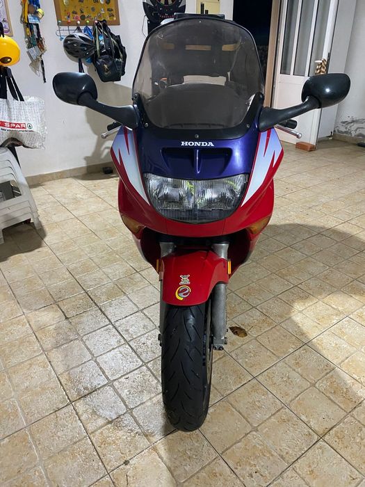 CBR 1000 de 98 top