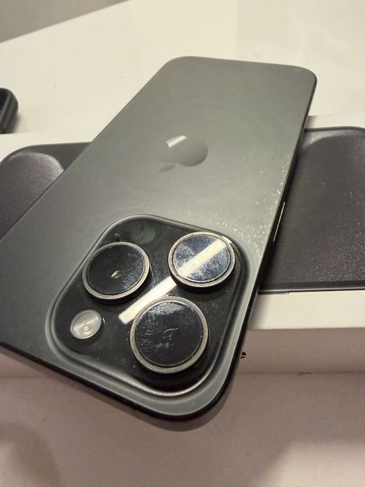 JAK nowy Apple iPhone 15 Pro  w 100% sprawny NIE NAPRAWIANY NIGDY