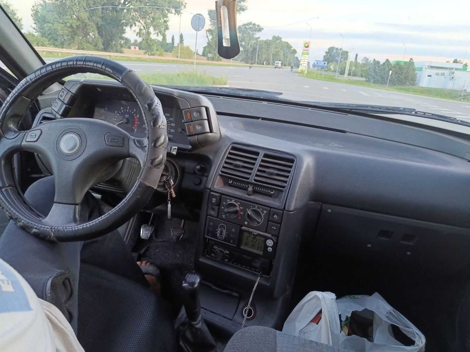 Продам машину Ваз 2110