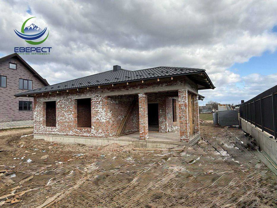 Продаж будинку в передмісці Луцька