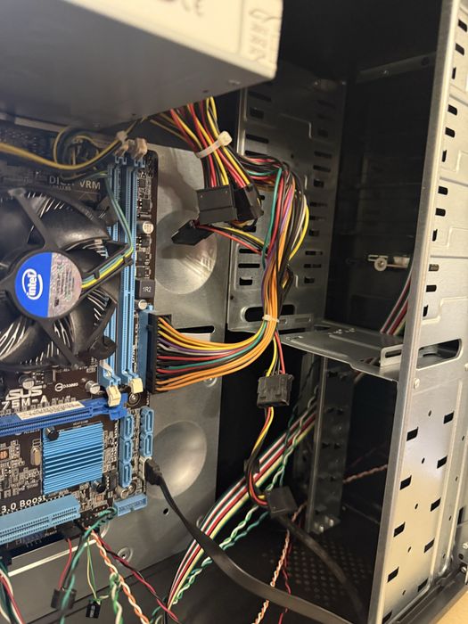 ПК-комплект ASUS B75M-A у коробці