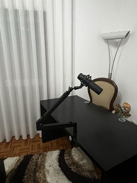 HyperX Quadcast S + Elgato Low Profile