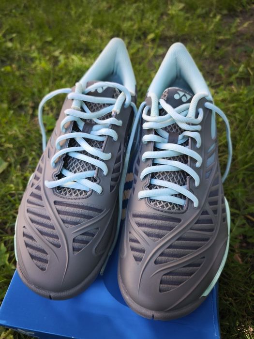 Nowe buty Yonex Cascade Drive rozm. 44 dł. 28 cm