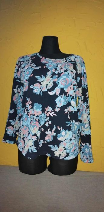Bluza  w kwiaty L.xl