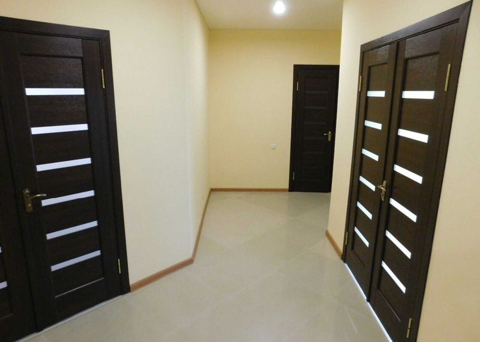 Продається 3-кімнатна квартира з ремонтом на Поділлі