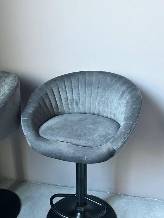 Обладнання , меблі , техніка