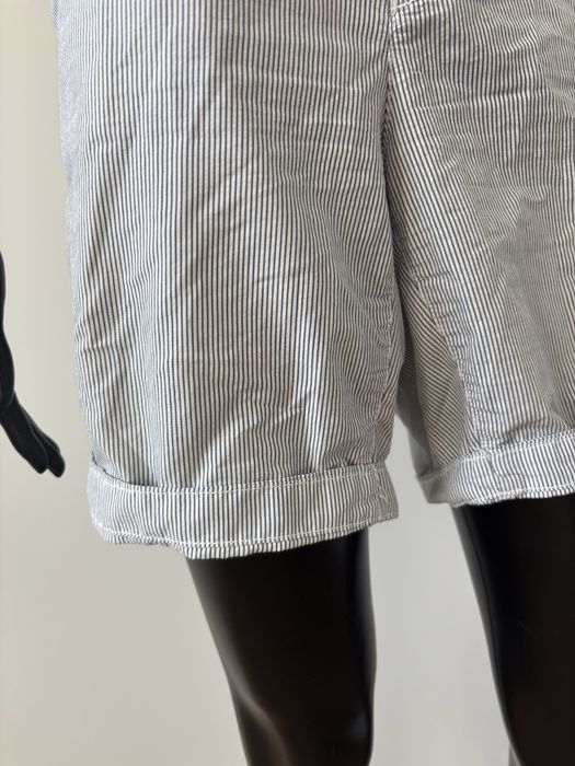 klasyczne szorty w paski krótkie spodenki biało granatowe H&M 40 L