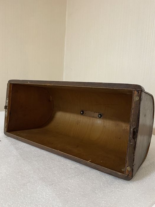 Кришка до швейної машини