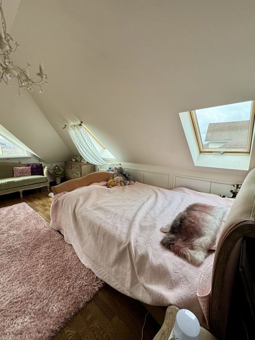 Будинок 300 кв.м. З усіма Комунікаціями в масиві Канадське село!