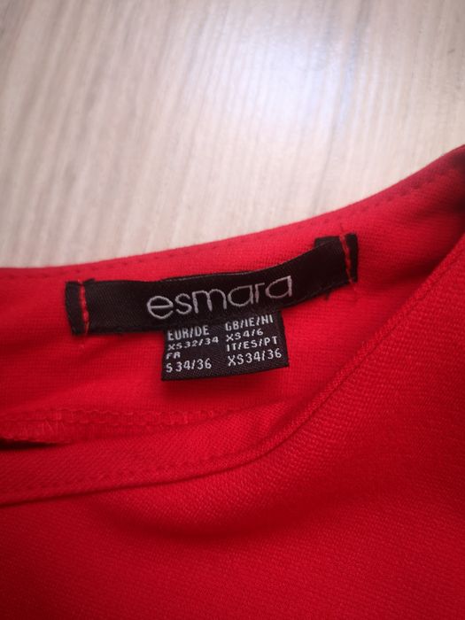 Czerwona sukienka ESMARA rozmiar XS