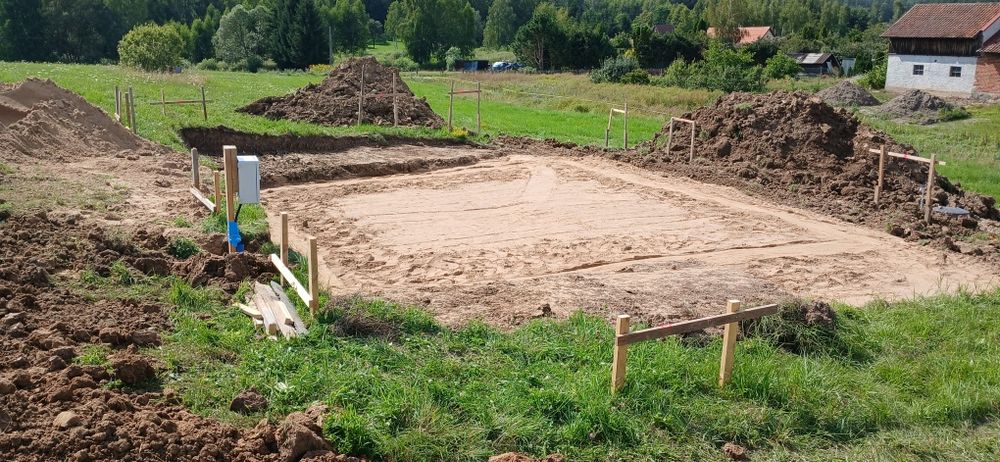 Budowa płyt fundamentowych, fundamentów punktowych domów drewnianych