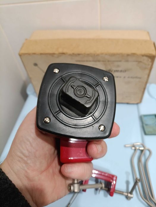 Моталка Устройство для перемотки пряжи в клубок СССР пристрій