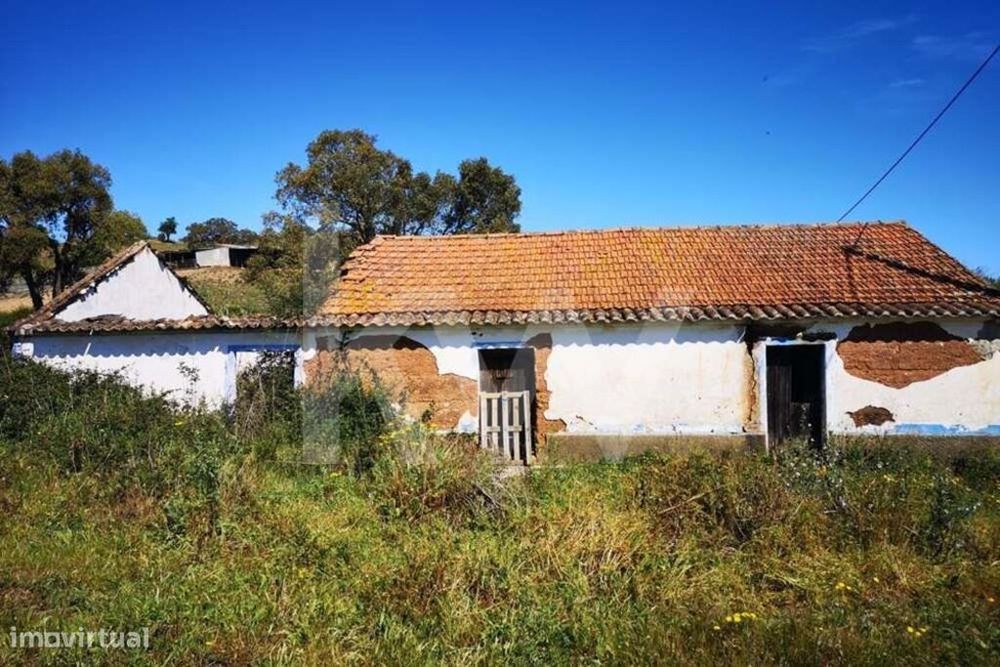 Quinta São Teotónio | com 3 Habitações Urbanas