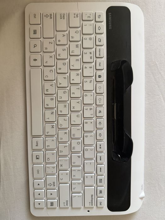 док-станція-клавіатура Samsung Galaxy Tab 10.1 Keyboard Dock